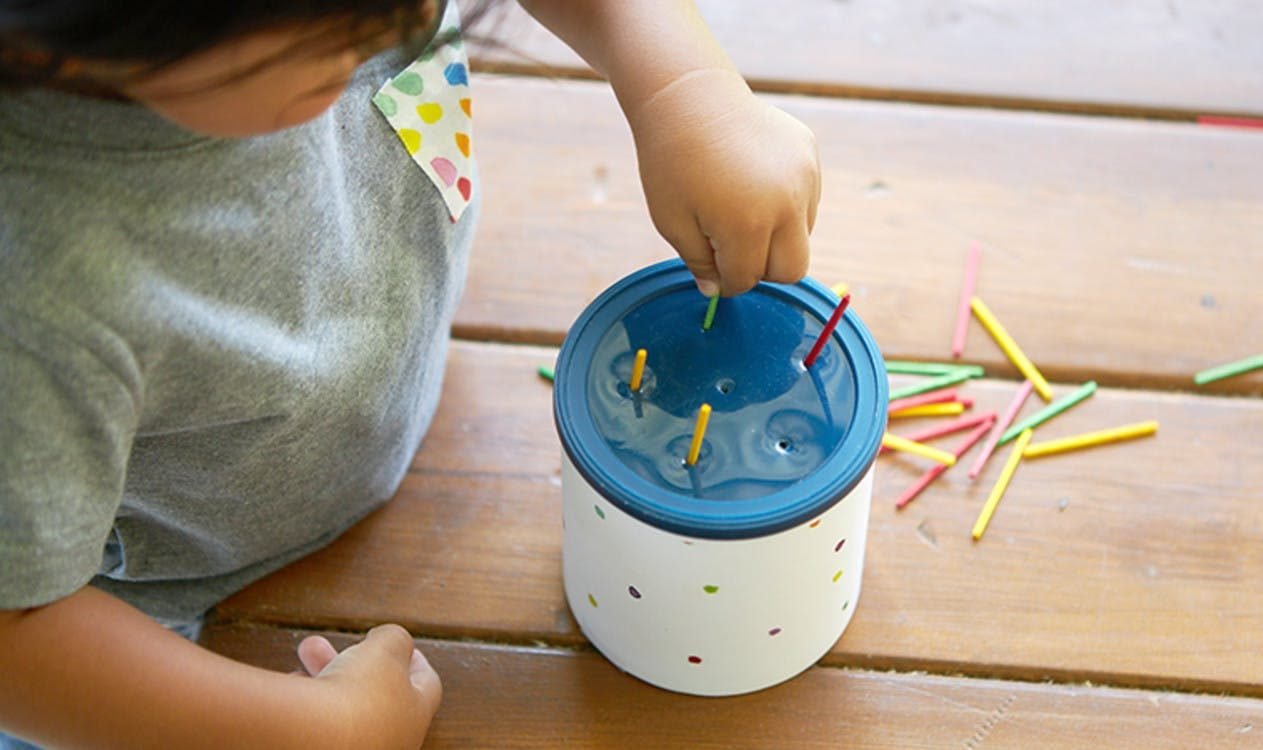5 ways for your toddler to play with small objects